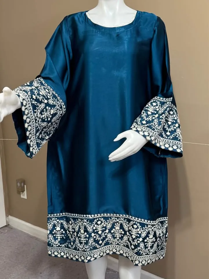 Silk Embroidered Kurti / Top, photo 2 of 4