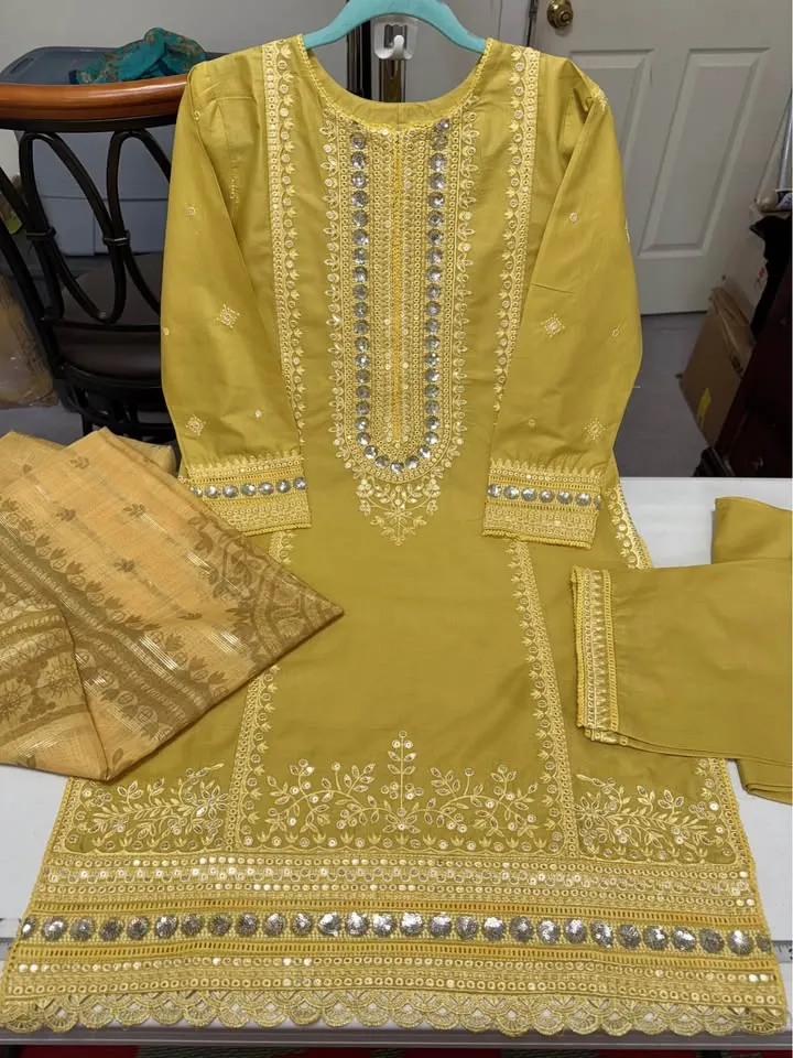 Cotton Embroidered 3-Piece Pakistani Suit with Monar Dupatta, photo 5 of 5