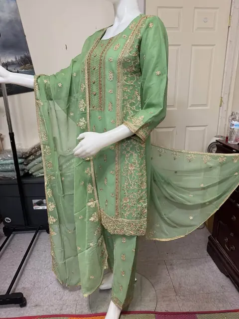 Green Chiffon Party Wear Dress, photo 3