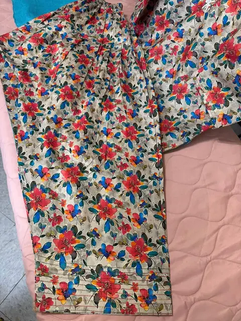 Lawn Farshi Shalwar Suit with Chiffon Dupatta, photo 3