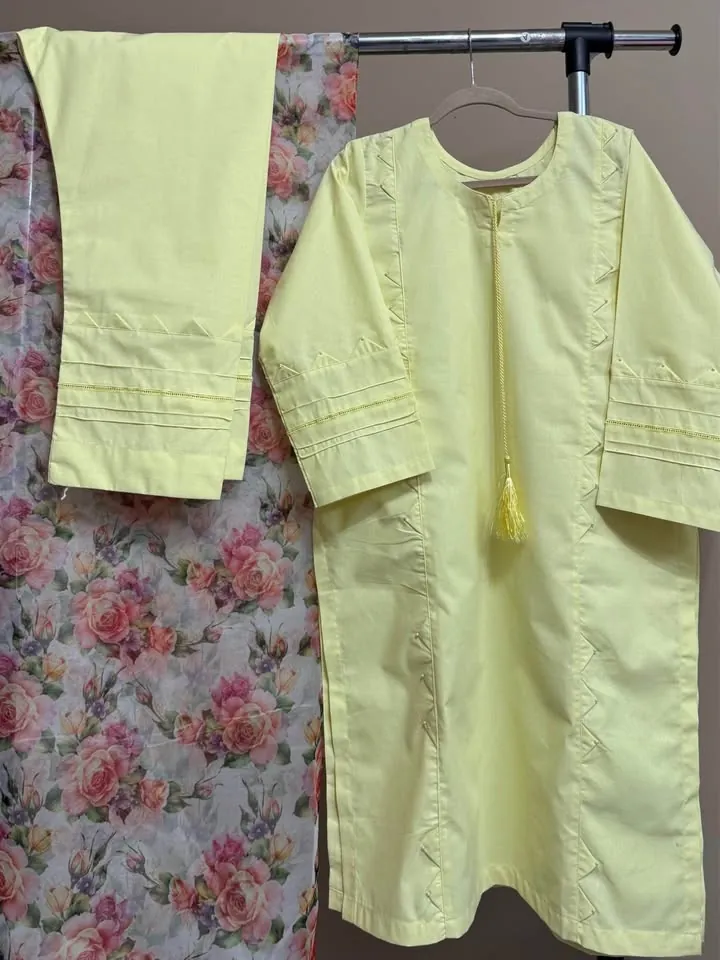 Yellow Thick Cotton Stitched Dress with Organza Dupatta, photo 5 of 5