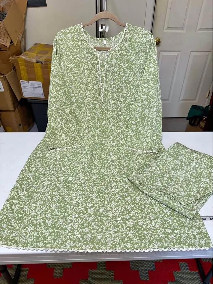 Green Georgette Stitched 2-Piece Suit, photo 1 of 3